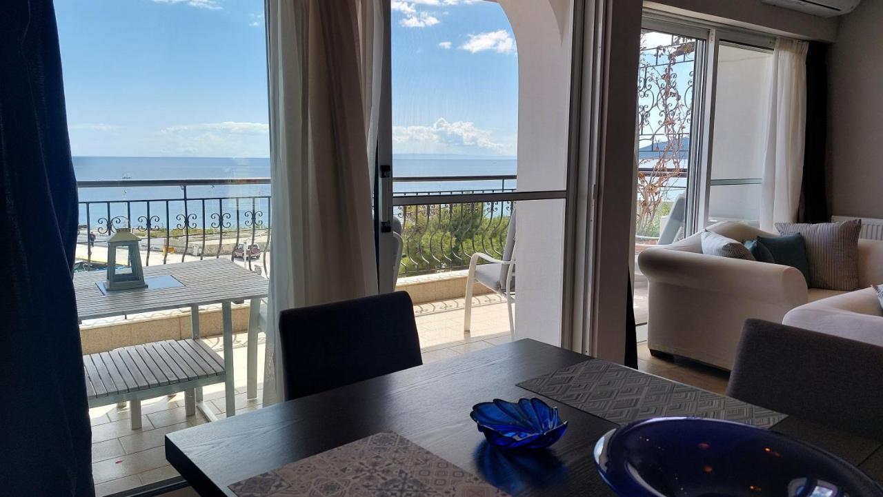 Vicky'S Place Артемида Екстериор снимка