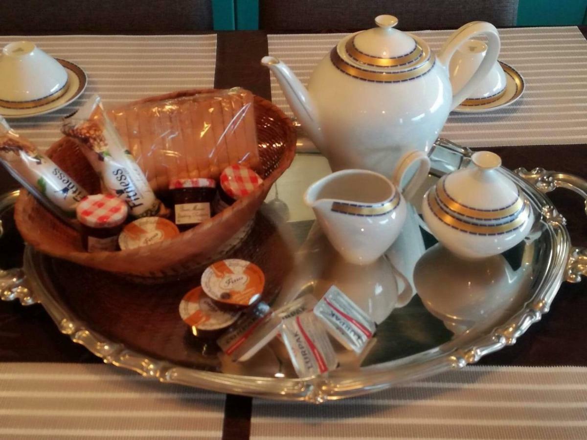 Vicky'S Place Артемида Екстериор снимка